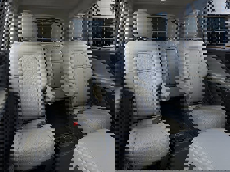 New 2026 Lincoln Aviator AWD w/ Jet Appearance Package image 11