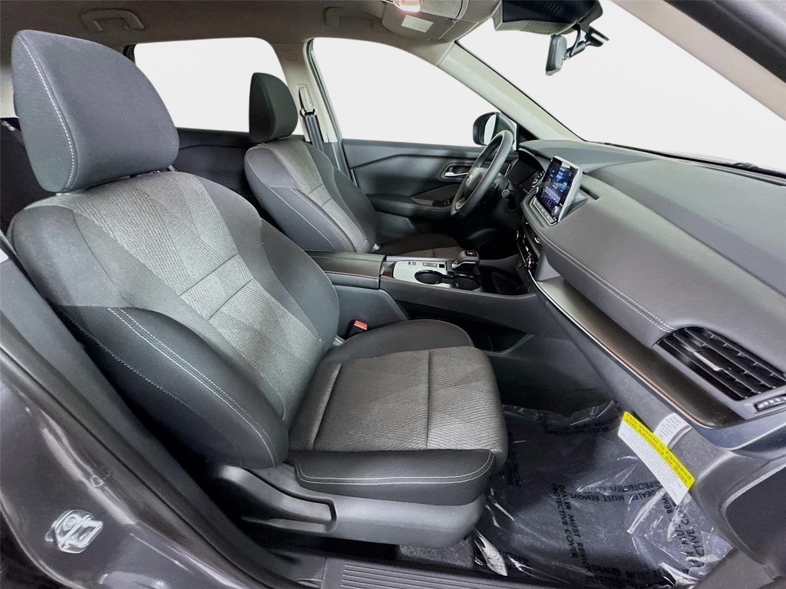 Certified 2026 Nissan Rogue SV FWD image 26