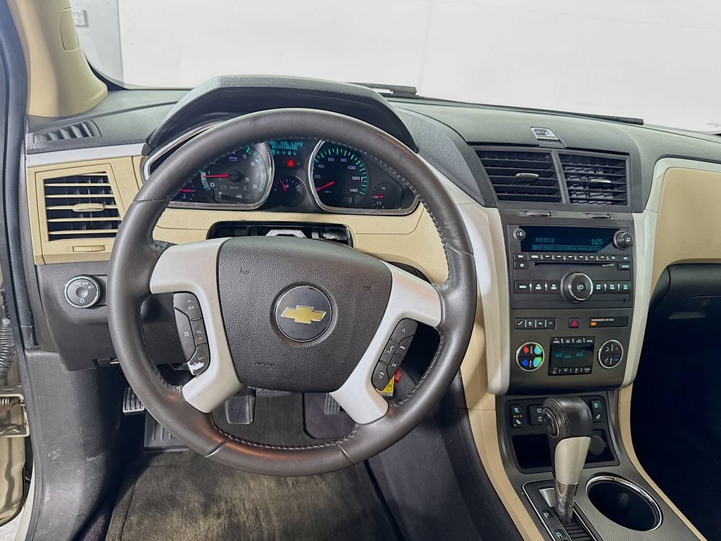Used 2010 Chevrolet Traverse LTZ FWD image 20