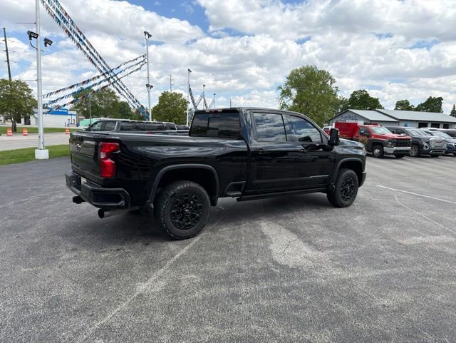 Used 2024 Chevrolet Silverado 2500 High Country w/ Midnight Edition AWD/4WD image 16