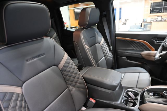 New 2026 GMC Canyon Denali image 10