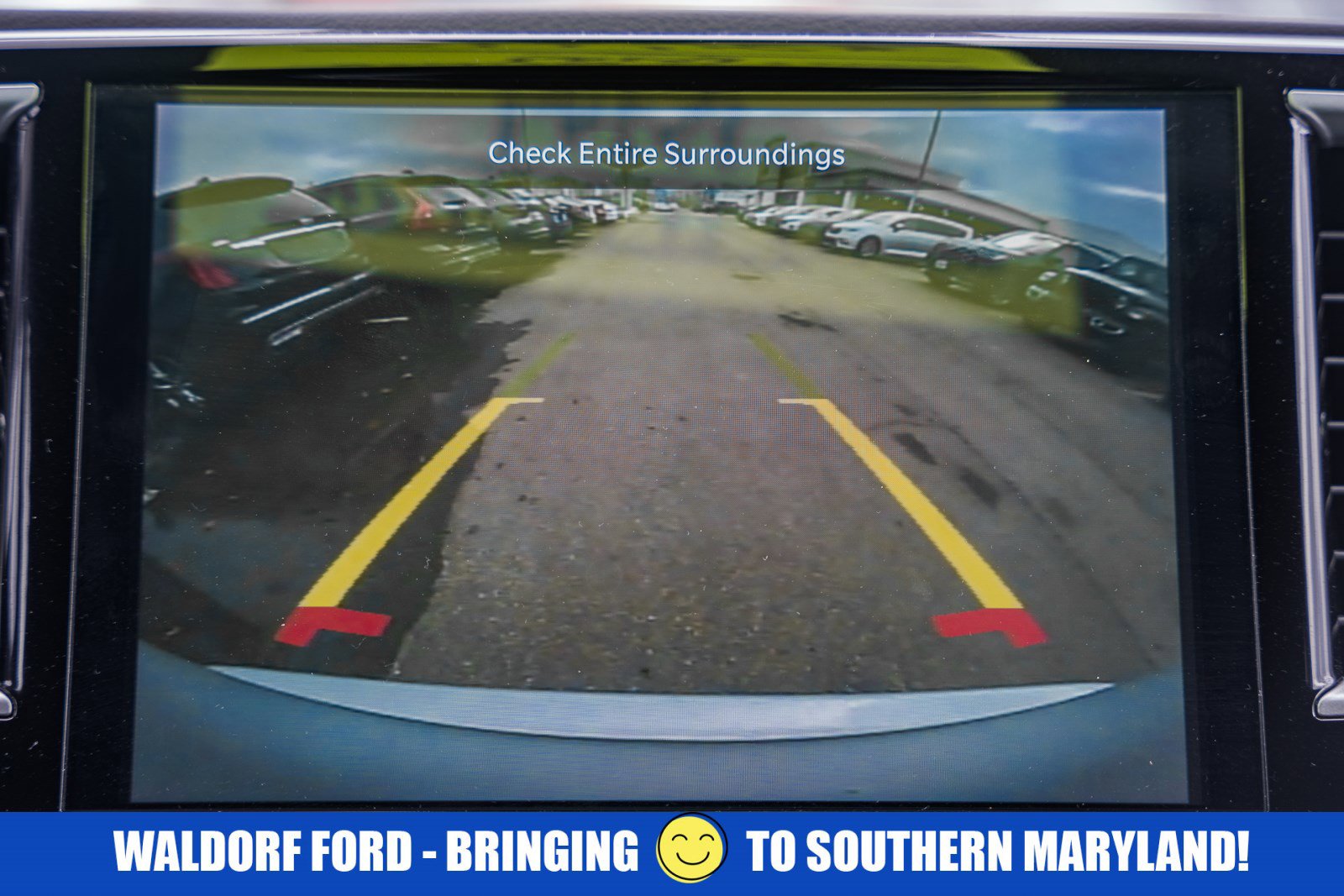 Used 2024 Chrysler Pacifica Touring-L image 45