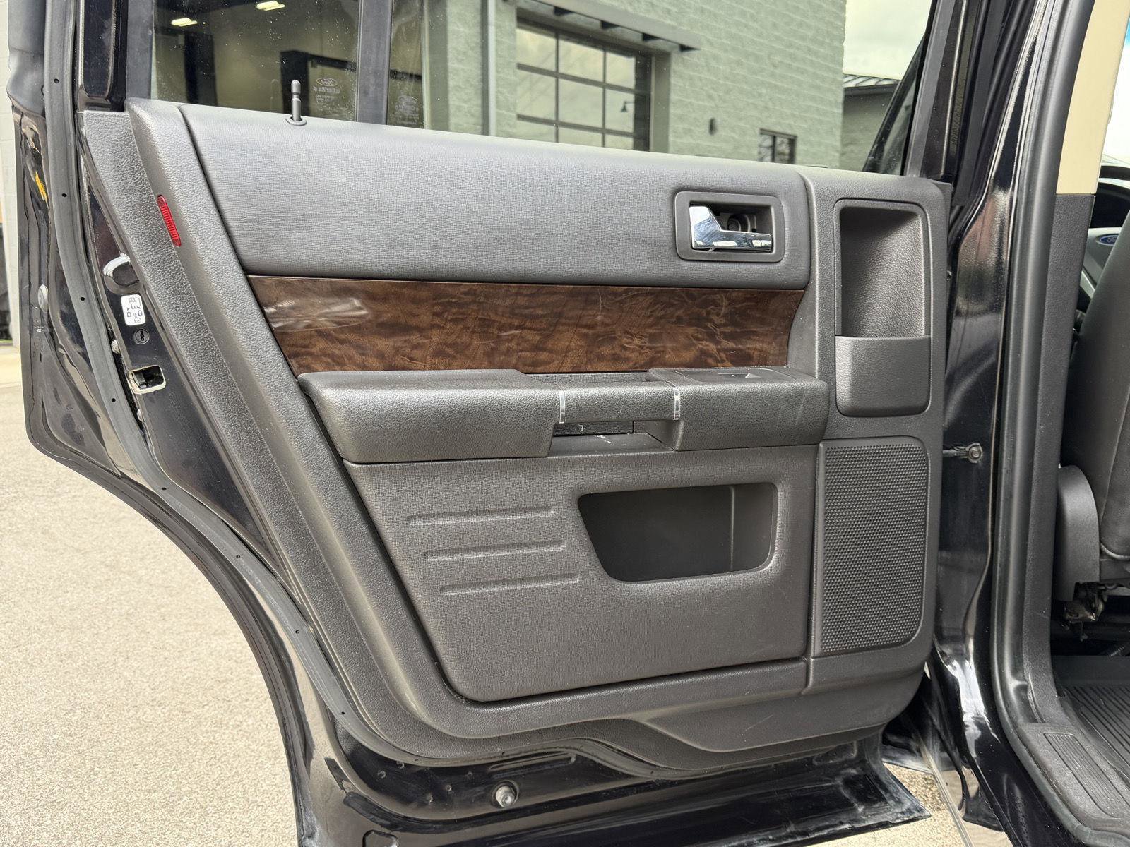 Used 2019 Ford Flex Limited FWD image 40