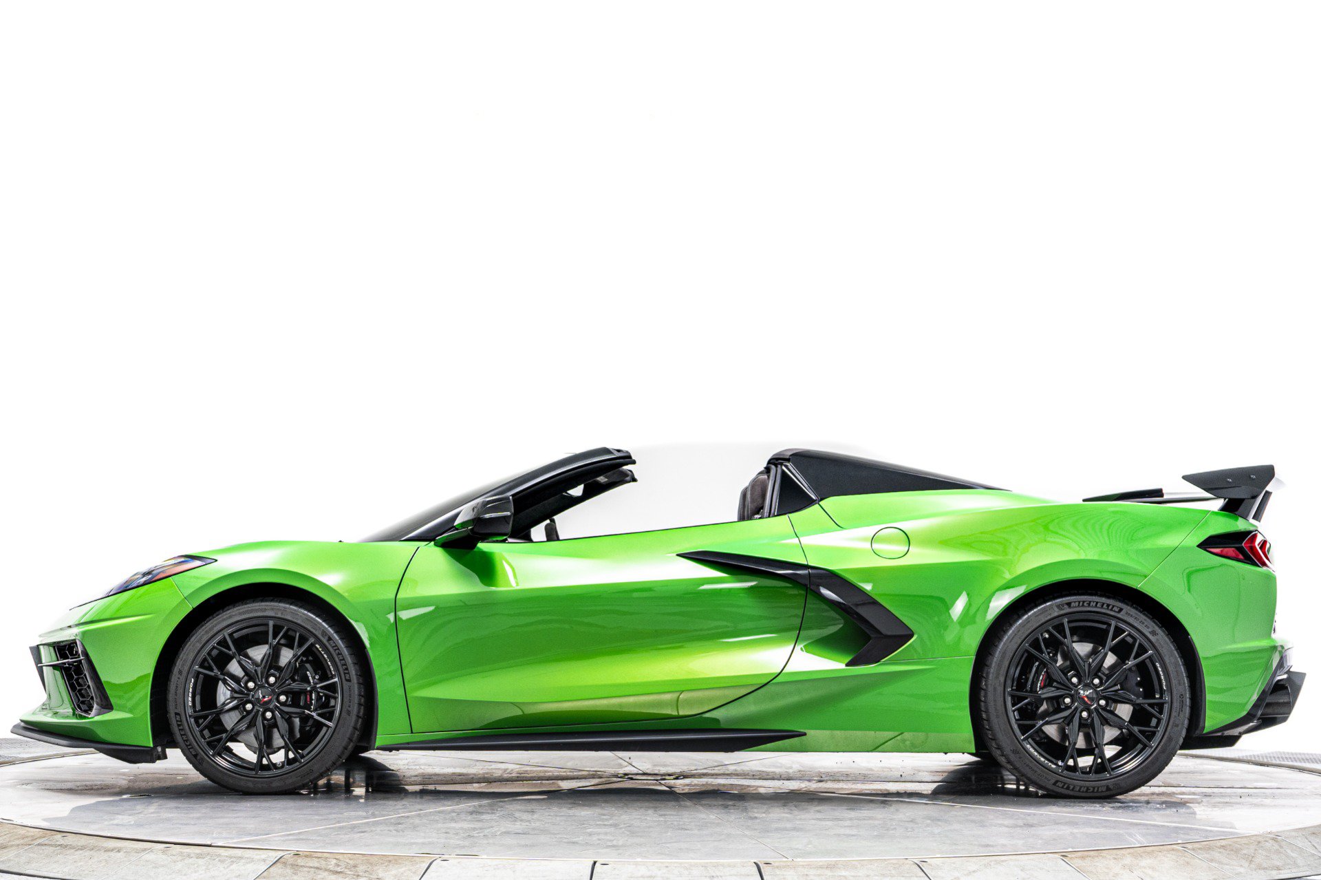 Used 2026 Chevrolet Corvette Stingray Premium Conv w/ Z51 Performance Package RWD image 6