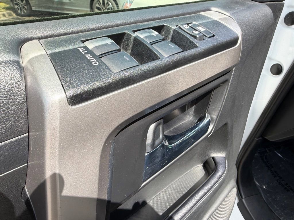 Used 2024 Toyota 4Runner SR5 image 18