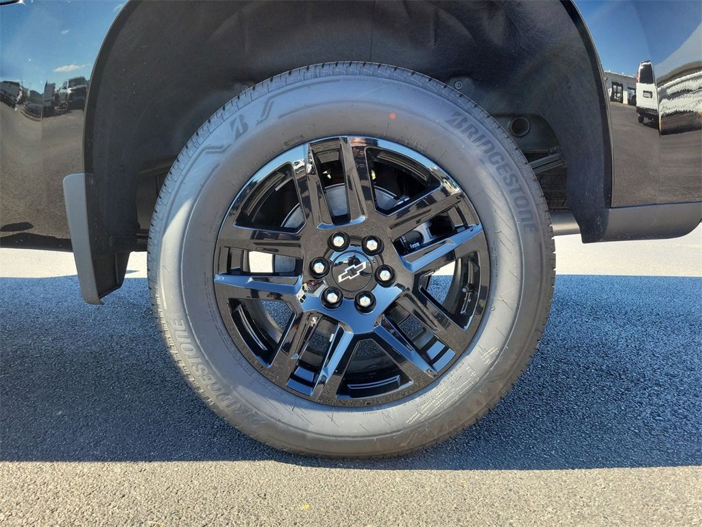 New 2026 Chevrolet Silverado 1500 RST w/ Dark Appearance Package image 33
