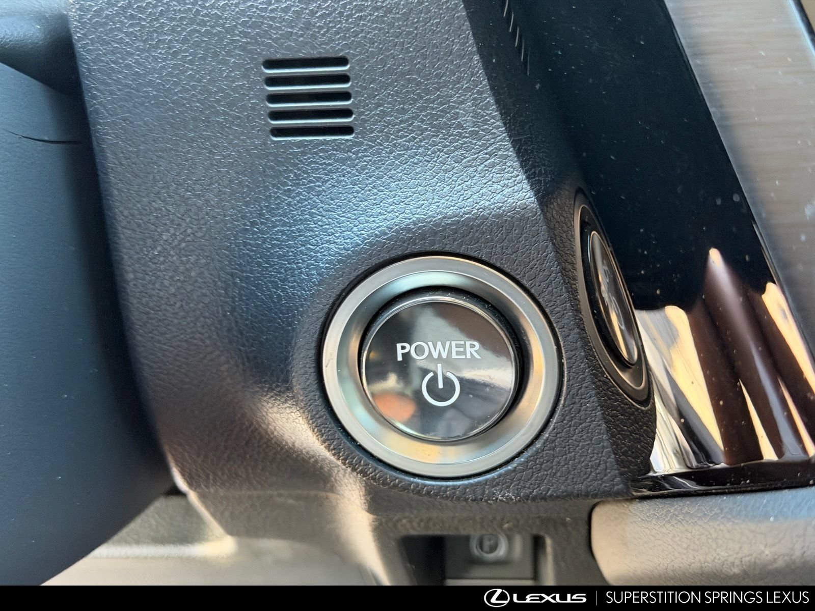 Certified 2025 Lexus ES 300h w/ Premium Package FWD image 31