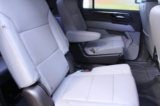 New 2026 Chevrolet Suburban LT w/ Comfort Package image 9