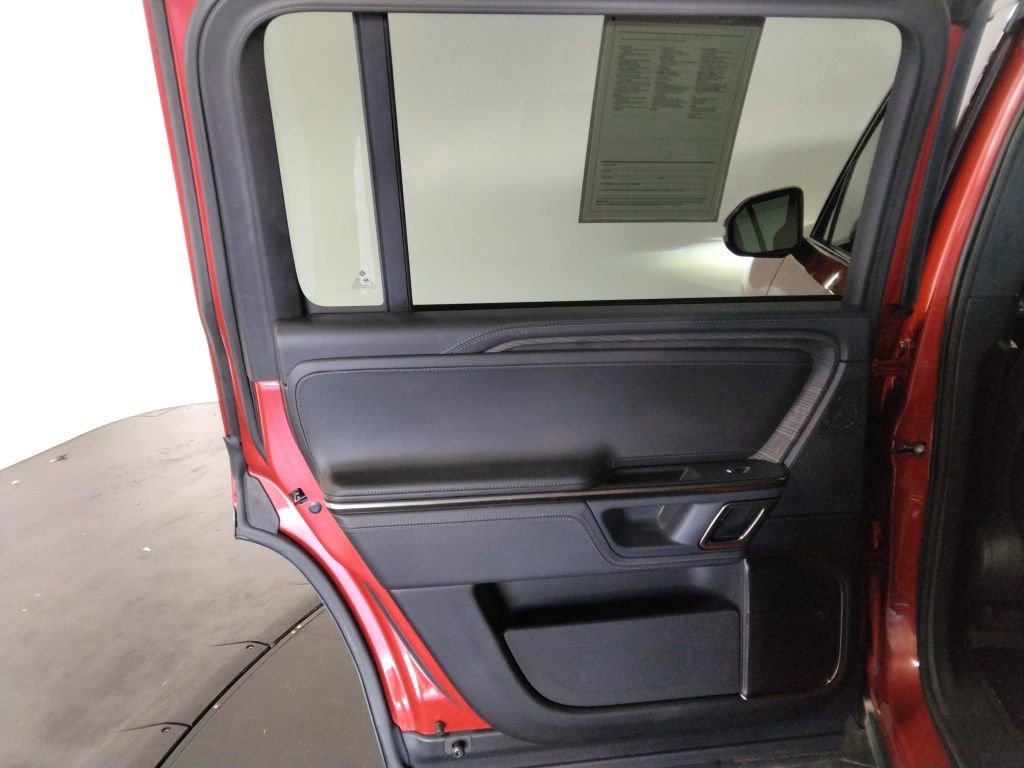 Used 2023 Rivian R1S Launch Edition image 34