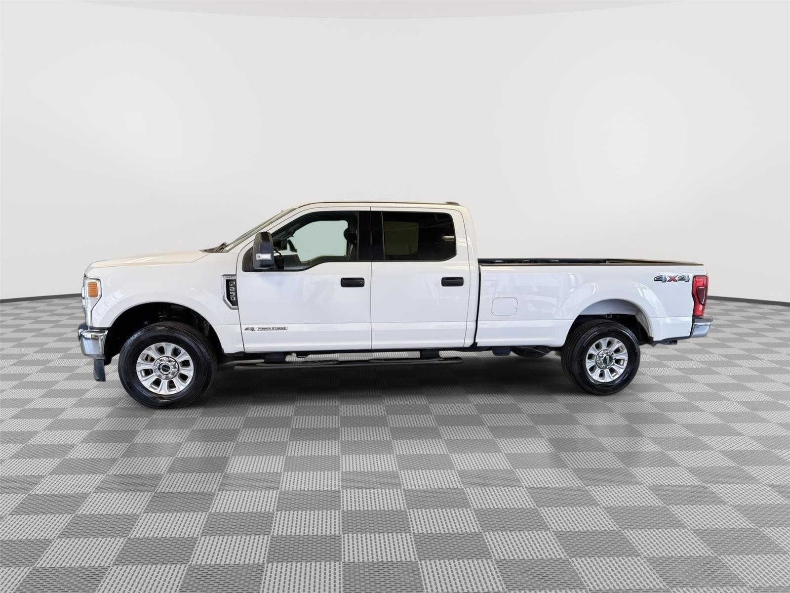 Used 2020 Ford F250 XLT image 2