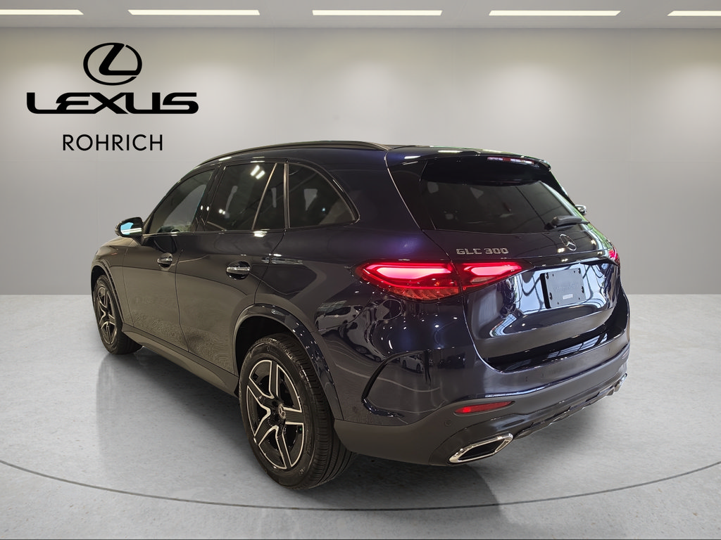 Used 2024 Mercedes-Benz GLC 300 4MATIC image 8