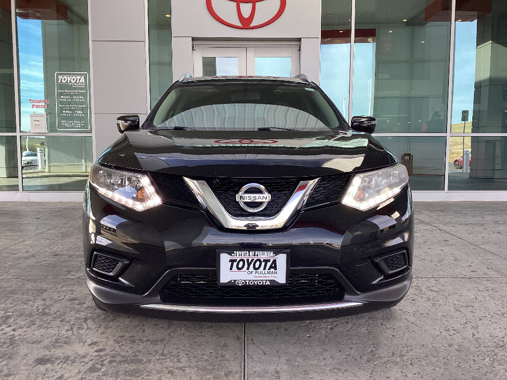 Used 2016 Nissan Rogue SV image 3