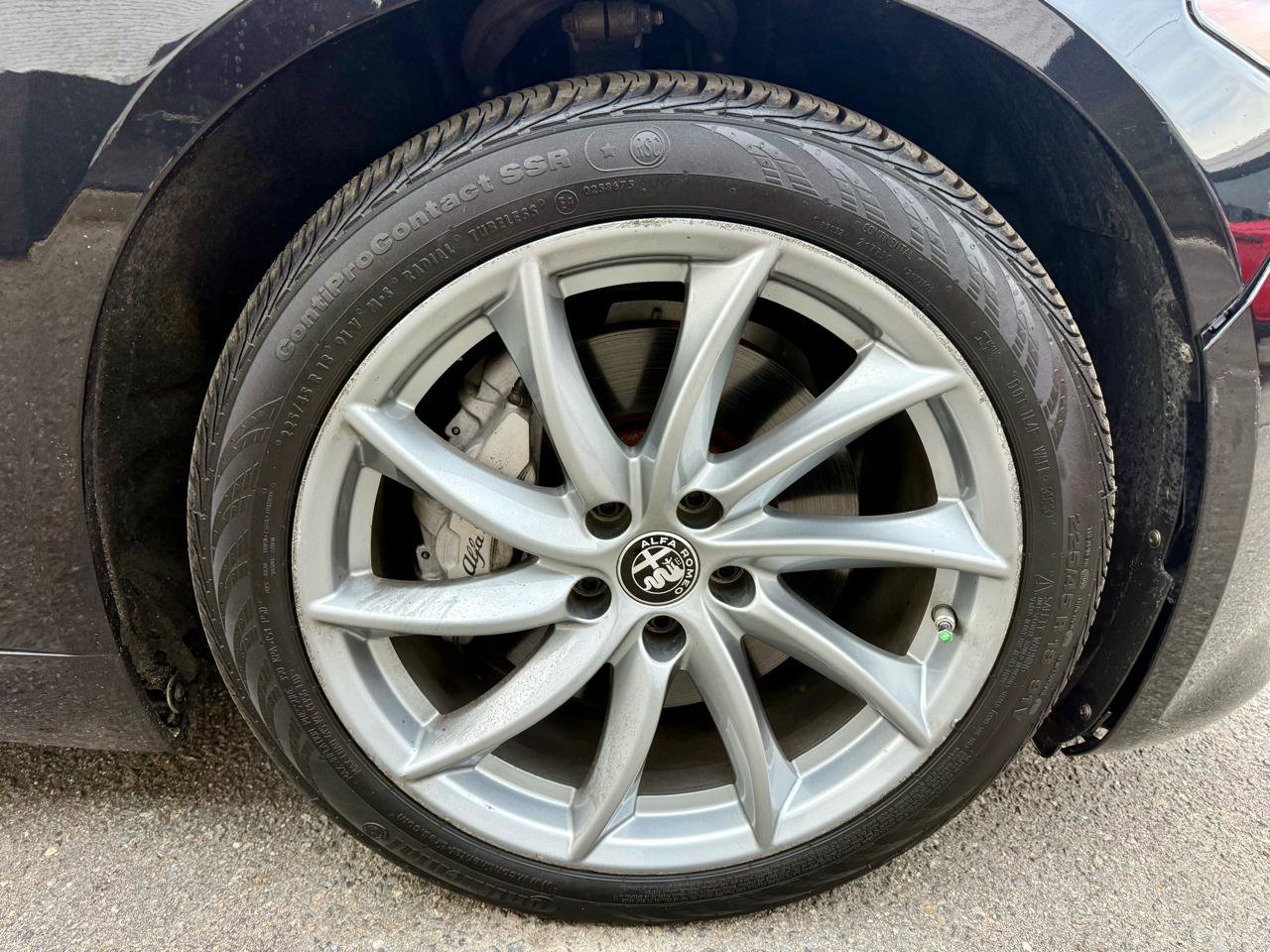 Used 2022 Alfa Romeo Giulia Ti AWD/4WD image 14