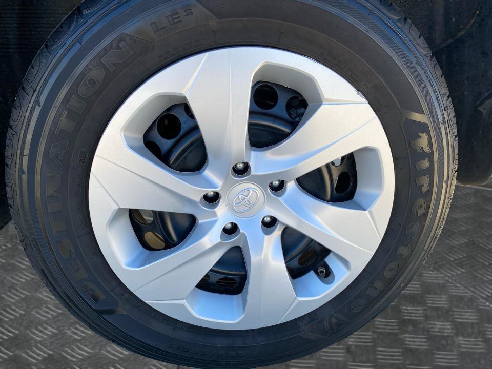 Used 2025 Toyota RAV4 LE FWD image 26