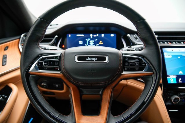 Used 2024 Jeep Grand Cherokee Summit image 24