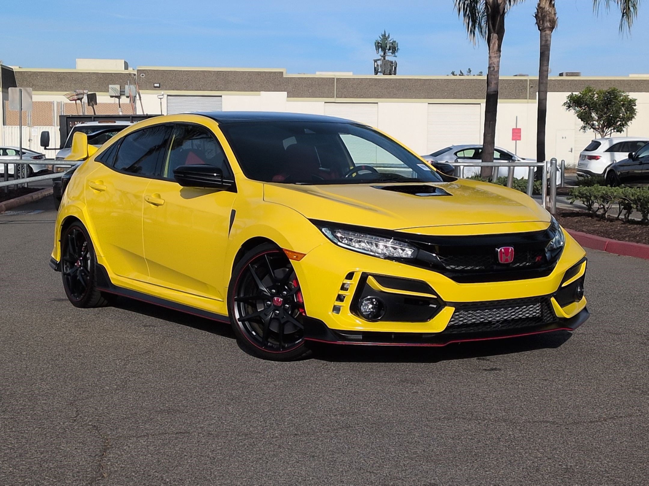Used 2021 Honda Civic Type R Limited image 2