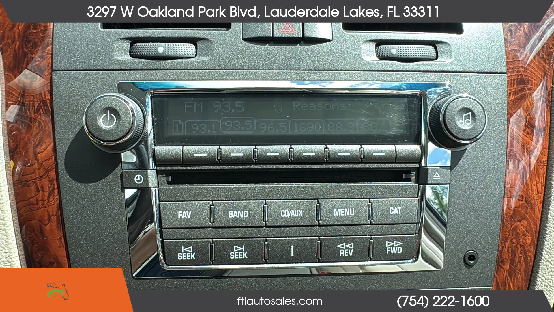 Used 2007 Cadillac DTS w/ Trunk Convenience Package image 79