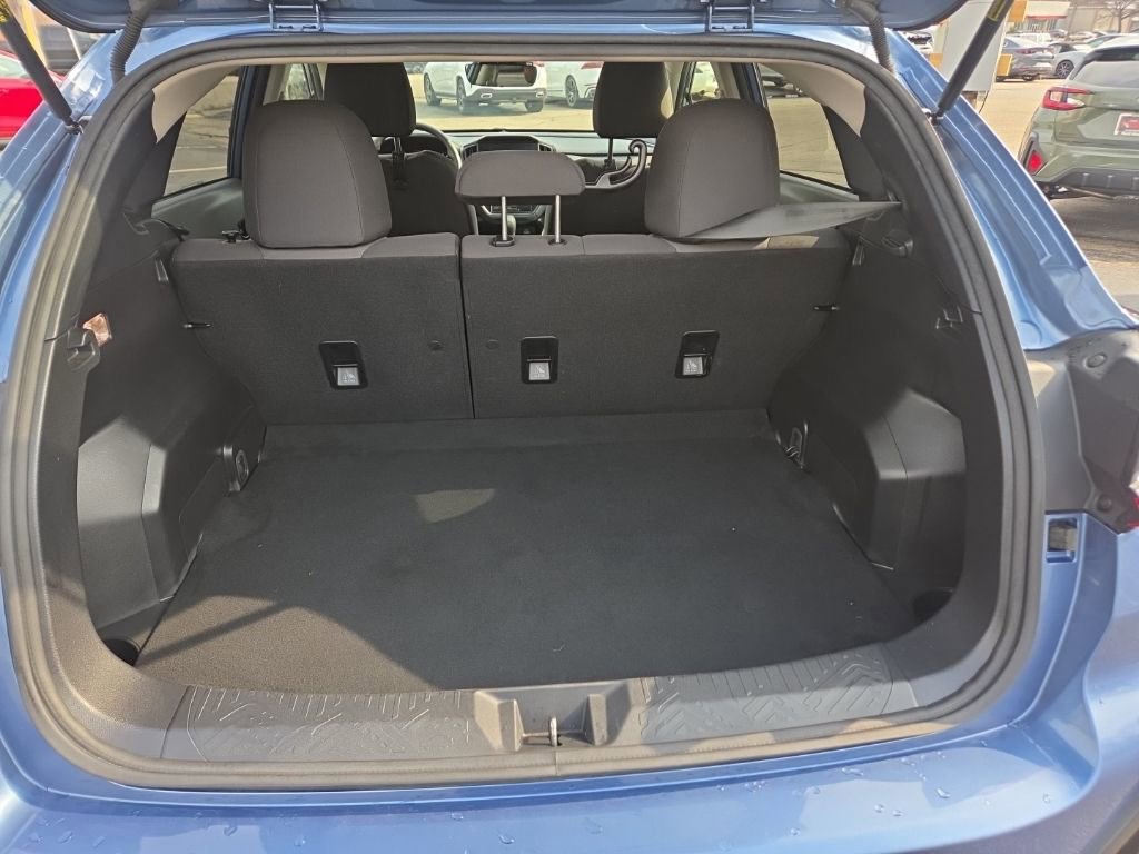 Used 2024 Subaru Crosstrek 2.0i w/ Crosstrek Mirror Package image 18