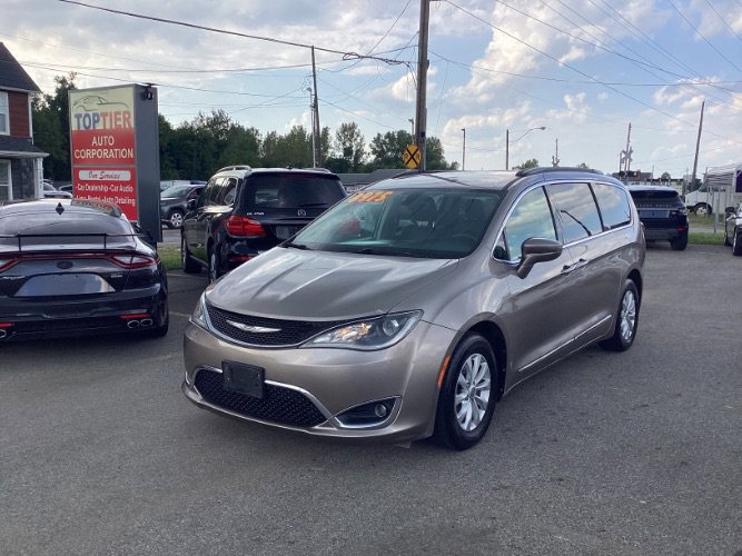 Used 2017 Chrysler Pacifica Touring-L