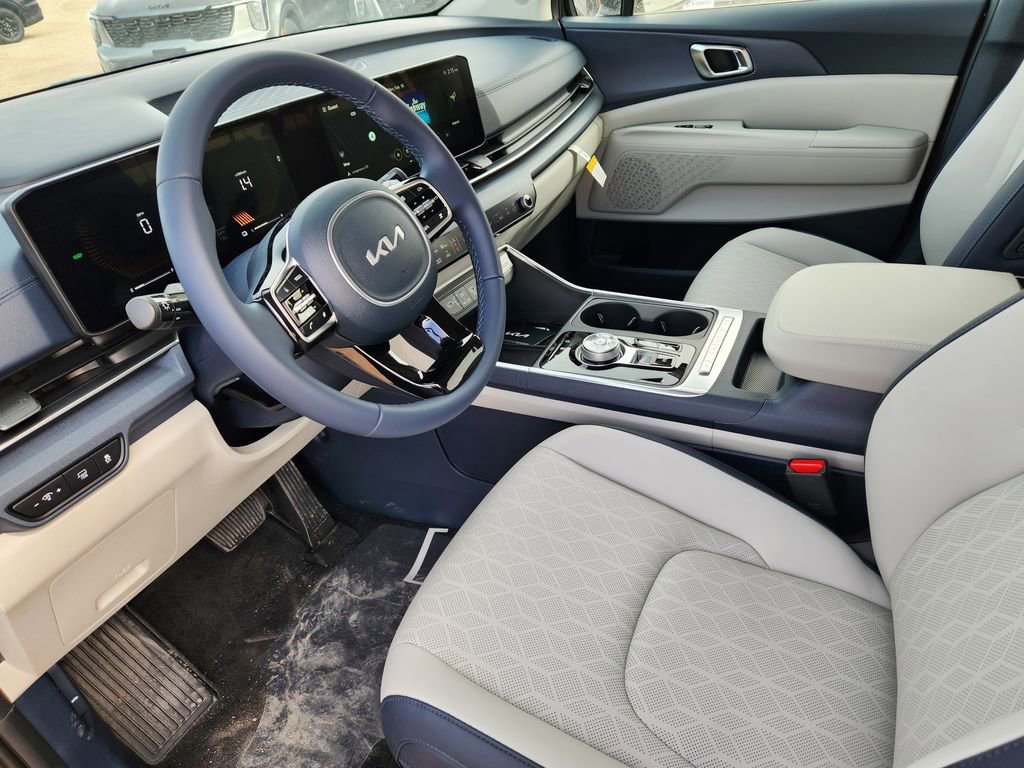 New 2026 Kia Carnival EX image 7