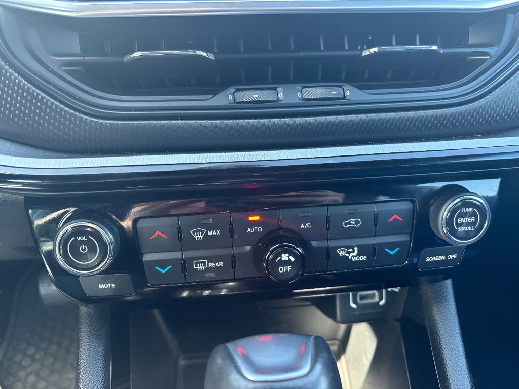 Used 2024 Jeep Compass Trailhawk AWD/4WD image 19