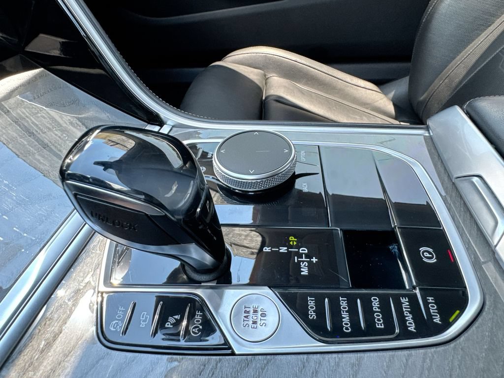 Used 2020 BMW 840i Coupe w/ Driving Assistance Package RWD image 22