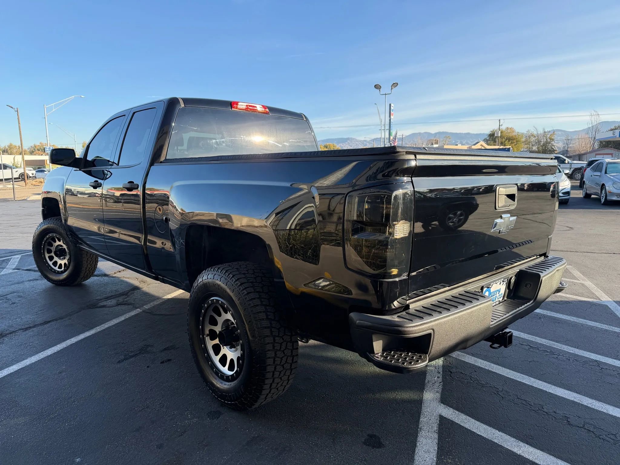 Used 2017 Chevrolet Silverado 1500 W/T w/ Black Out Edition image 5