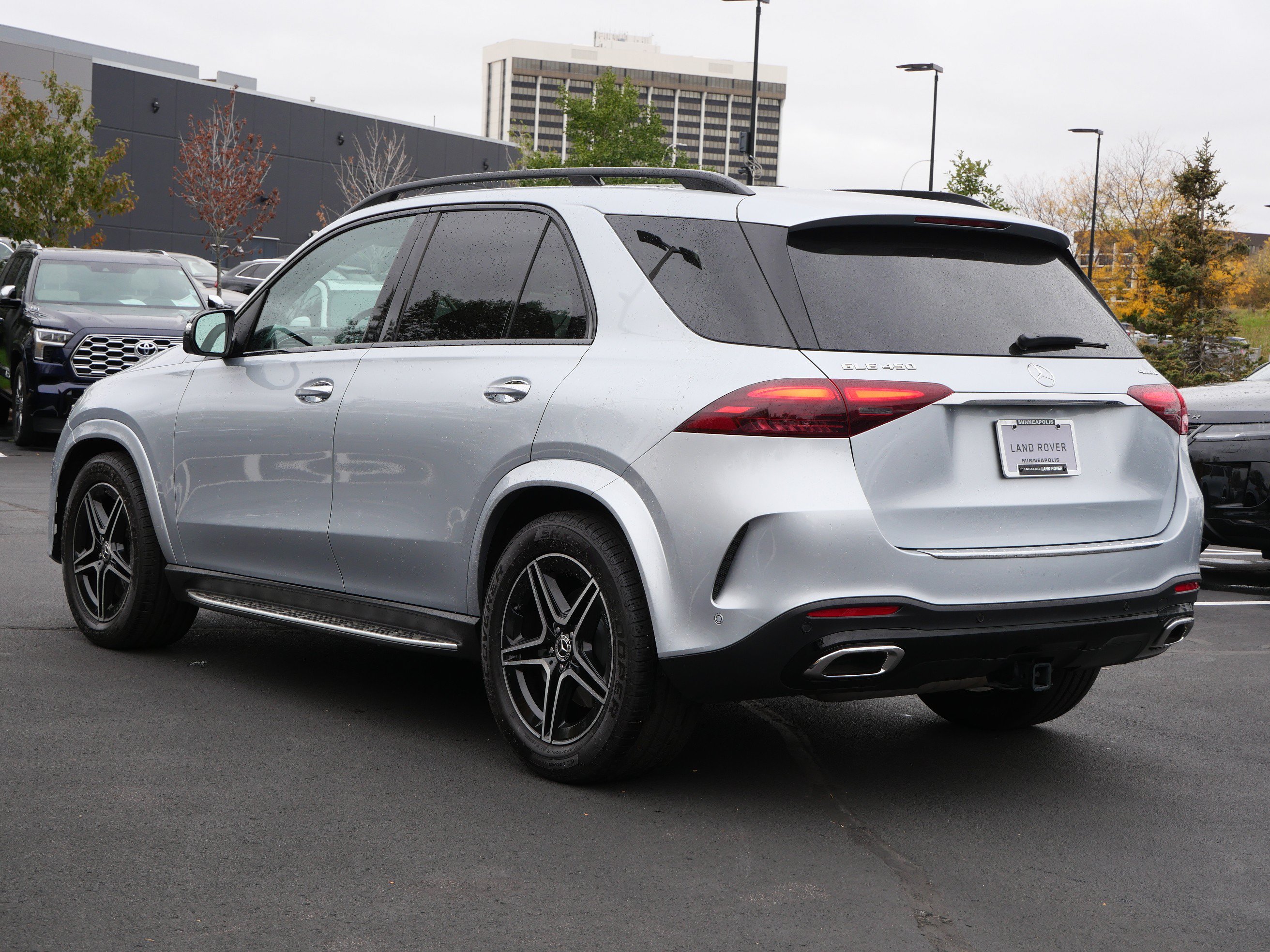 Used 2026 Mercedes-Benz GLE 450 4MATIC image 3