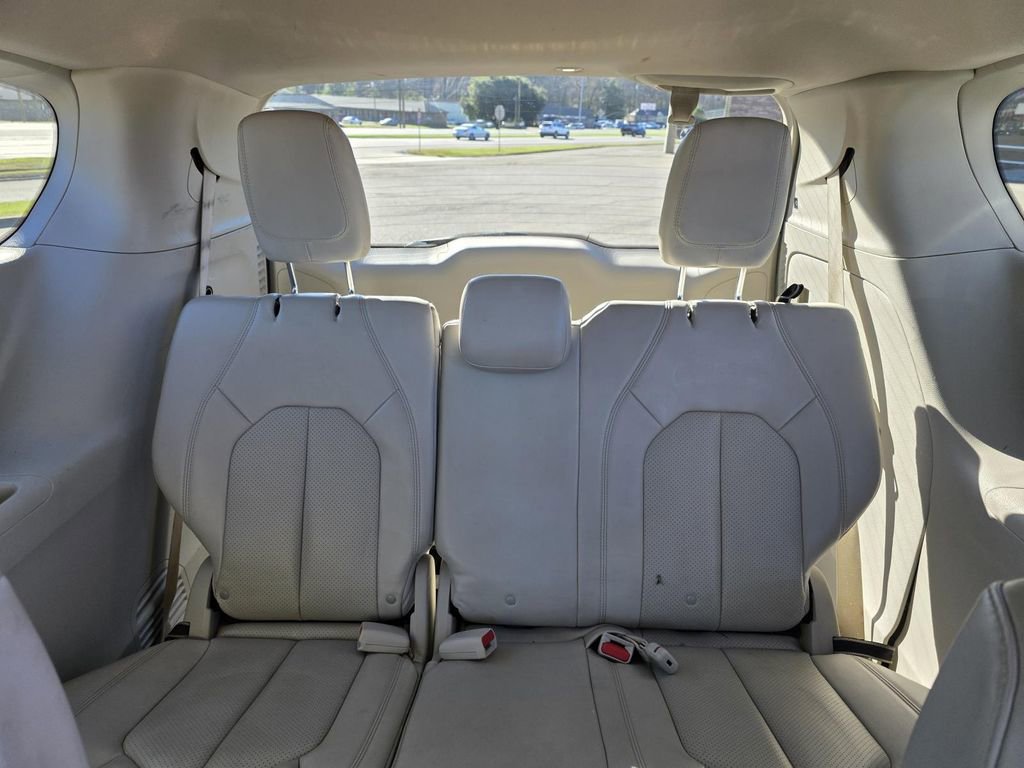 Used 2021 Chrysler Voyager Lxi image 29