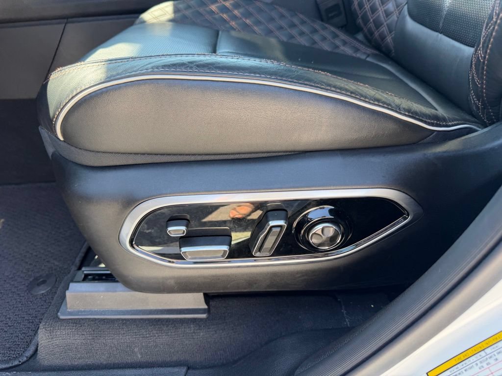 Used 2025 Jeep Grand Cherokee Summit AWD/4WD image 16