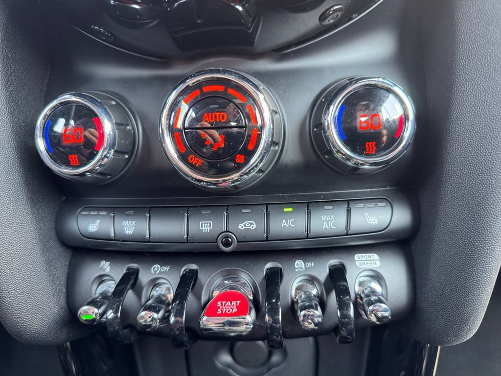 Used 2024 MINI Cooper S w/ Seaside Edition FWD image 20