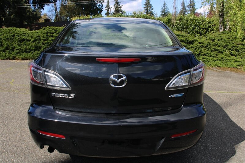 Used 2013 MAZDA MAZDA3 i Sport FWD image 10