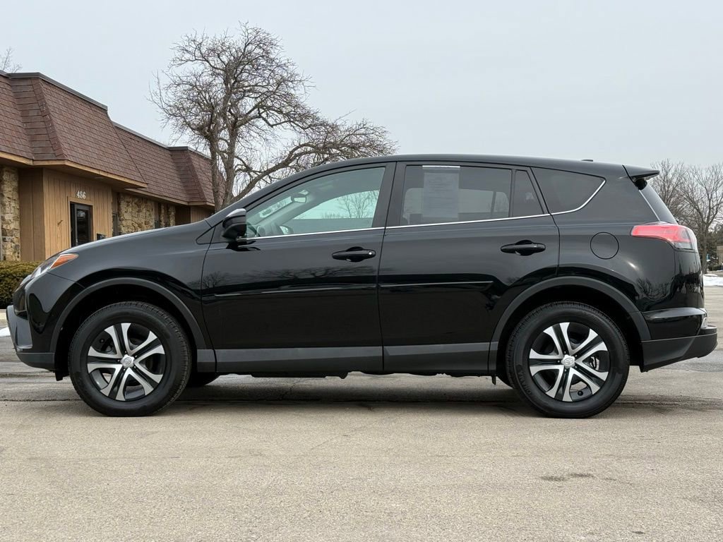 Used 2018 Toyota RAV4 LE w/ All Weather Liner Package image 2