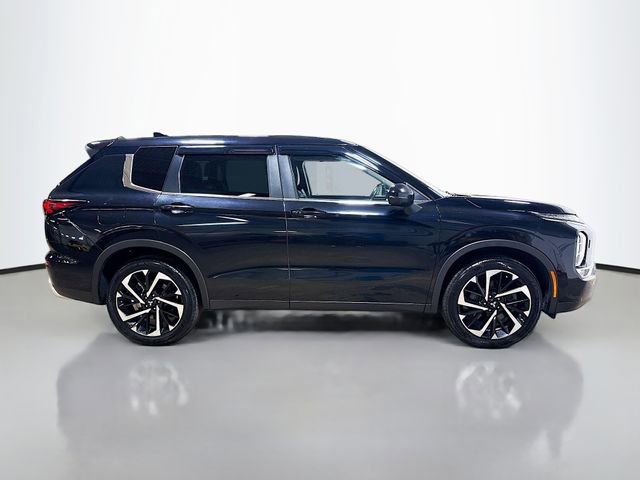 Used 2022 Mitsubishi Outlander SE AWD/4WD image 6
