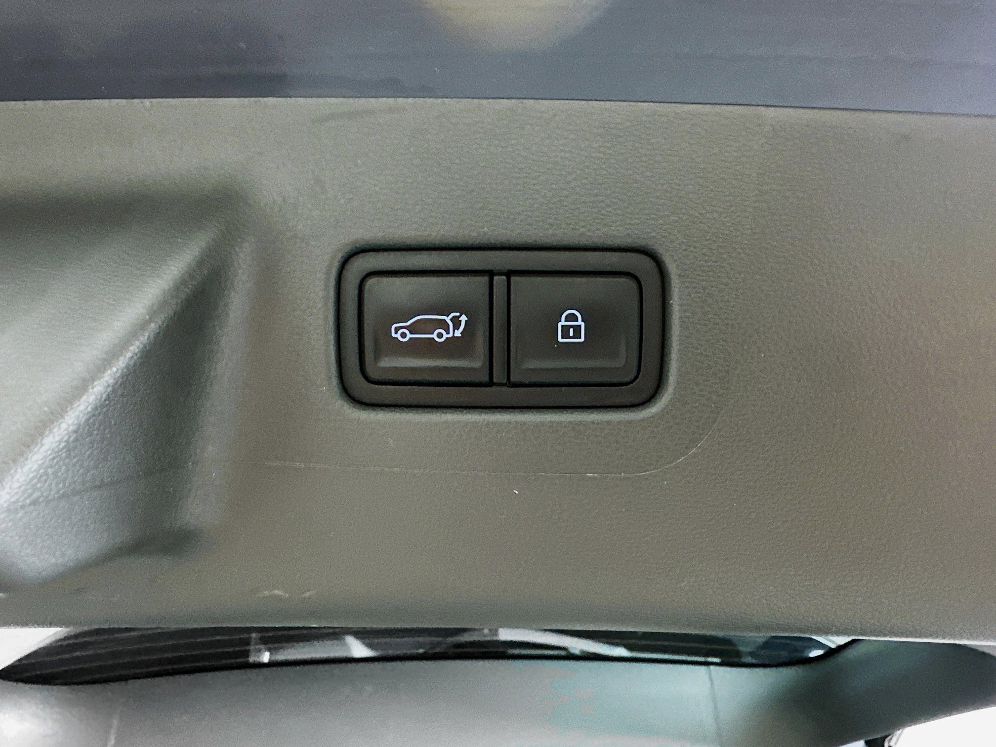 Used 2025 Hyundai Santa Fe SEL FWD image 30