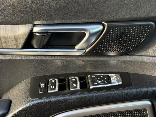 Used 2024 Kia Telluride EX w/ EX Captain's Chair Package image 26