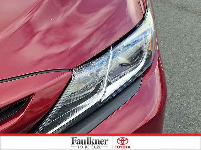 Used 2018 Toyota Camry L image 9