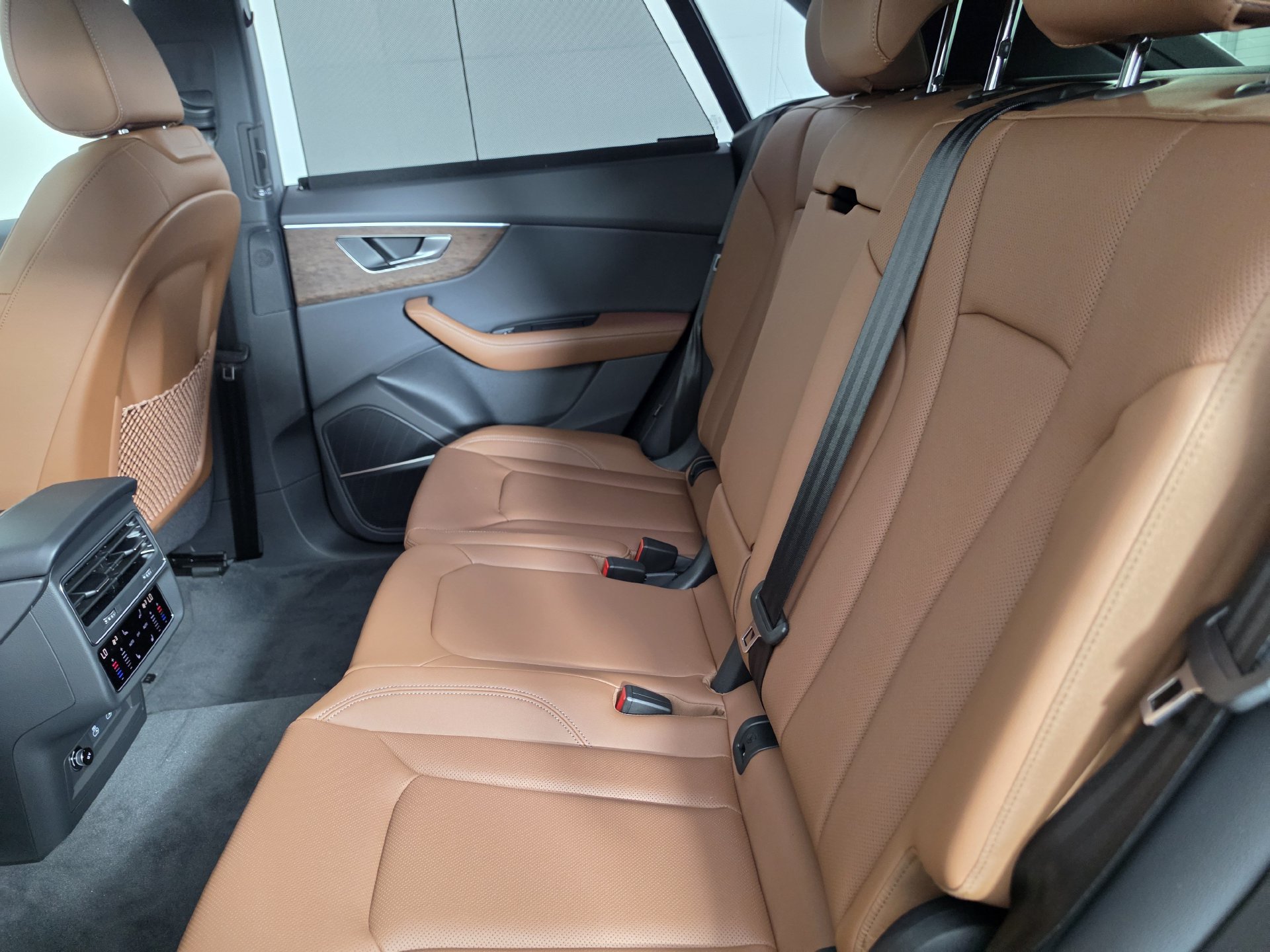 New 2027 Audi Q8 Premium Plus AWD/4WD image 32