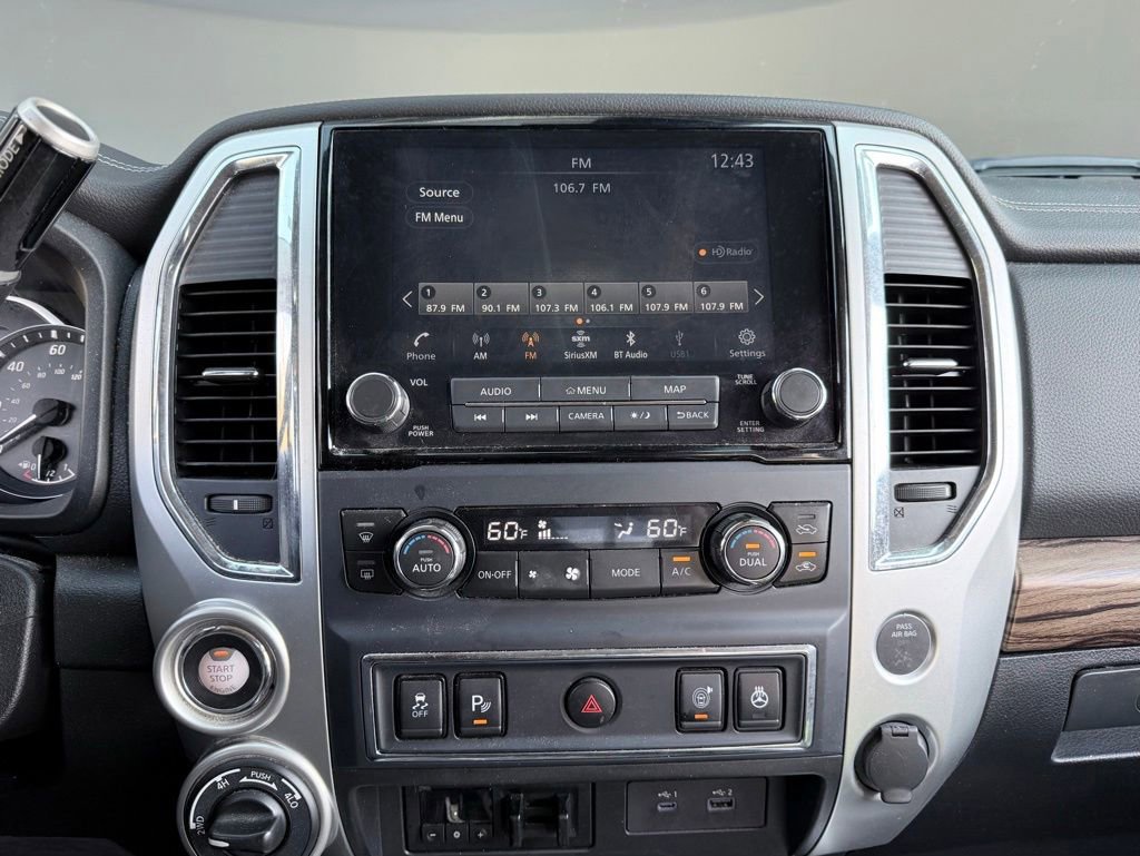 Used 2020 Nissan Titan SL w/ Moonroof Package image 21