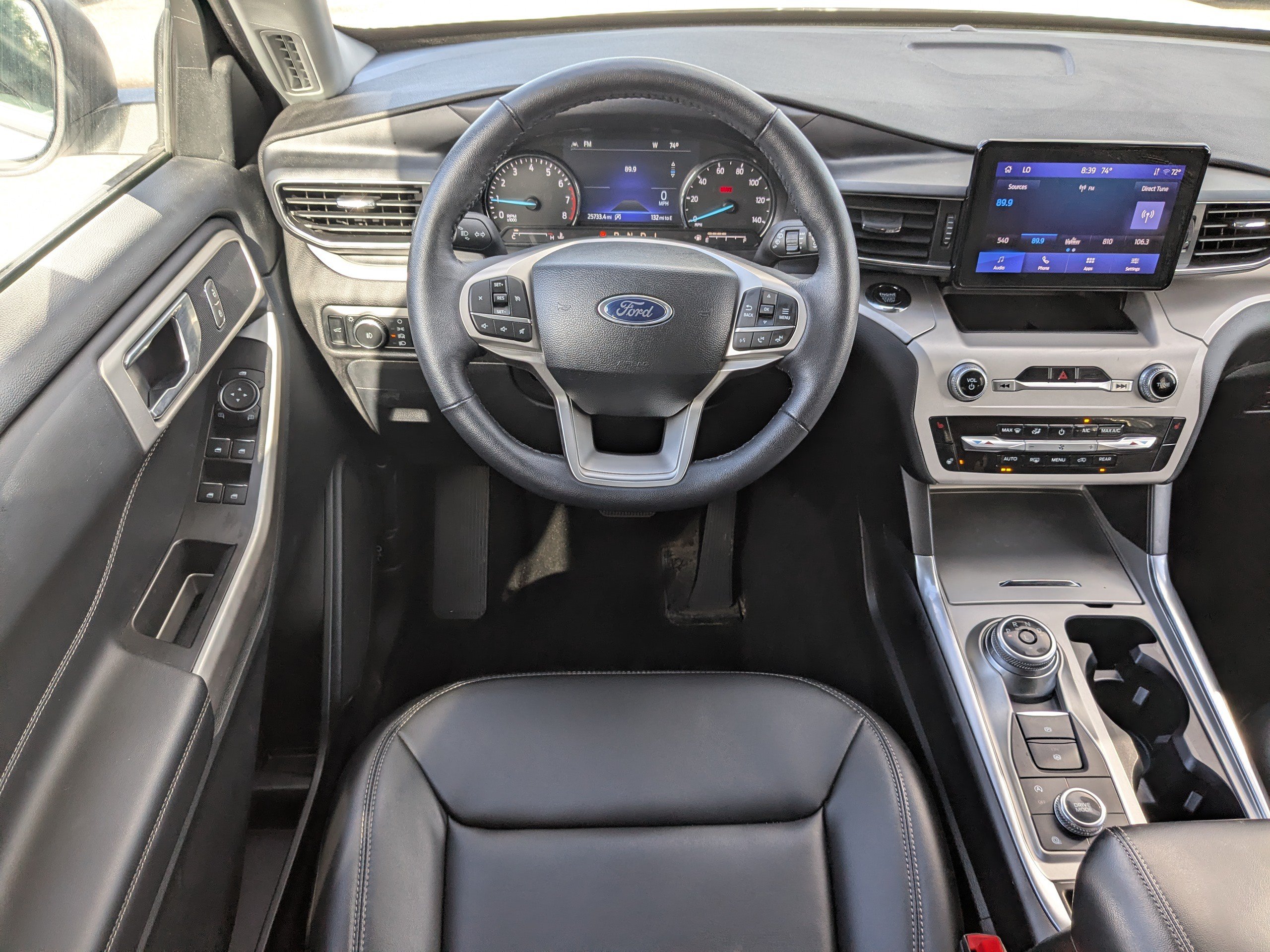 Certified 2024 Ford Explorer XLT w/ Equipment Group 202A AWD/4WD image 19