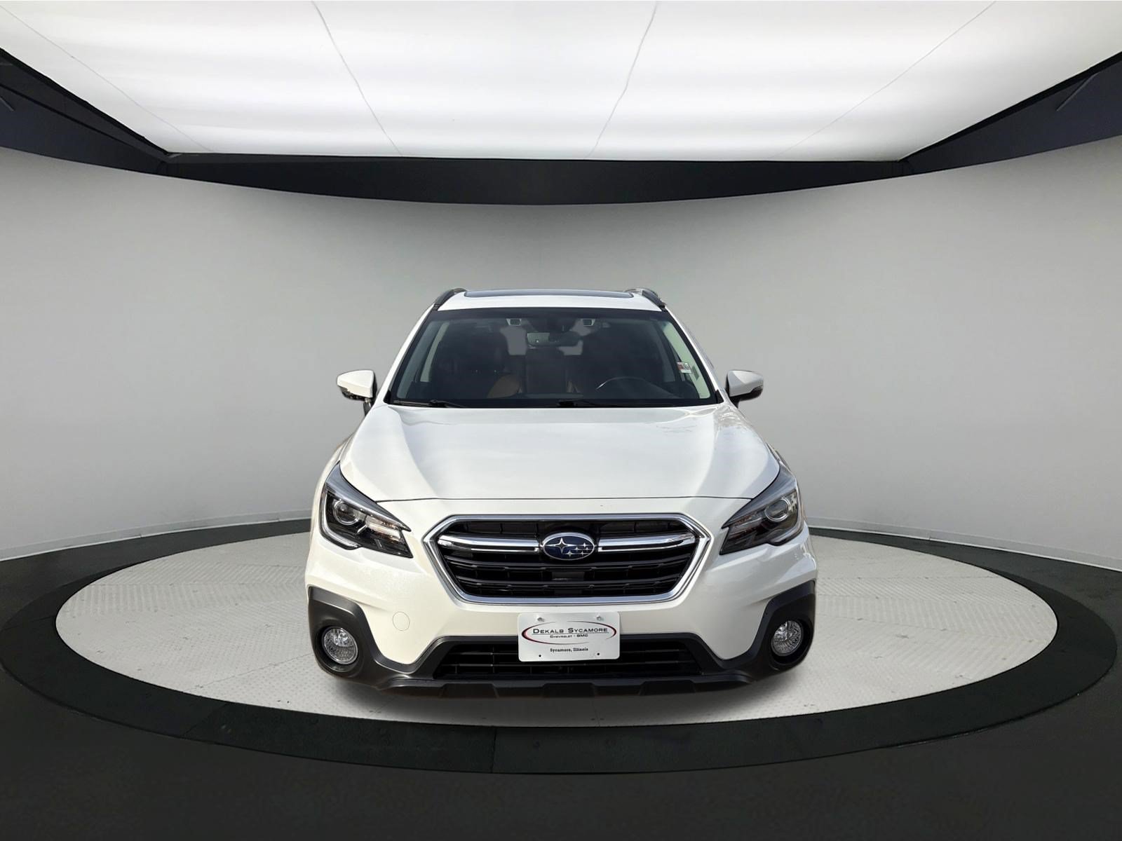 Used 2019 Subaru Outback 2.5i Touring AWD/4WD image 2