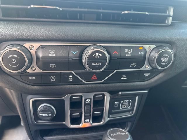 Certified 2025 Jeep Gladiator Sport AWD/4WD image 45