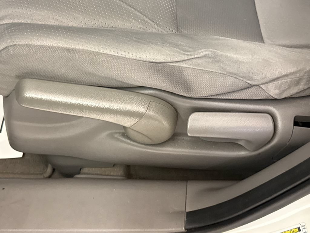Used 2011 Honda CR-V SE image 23