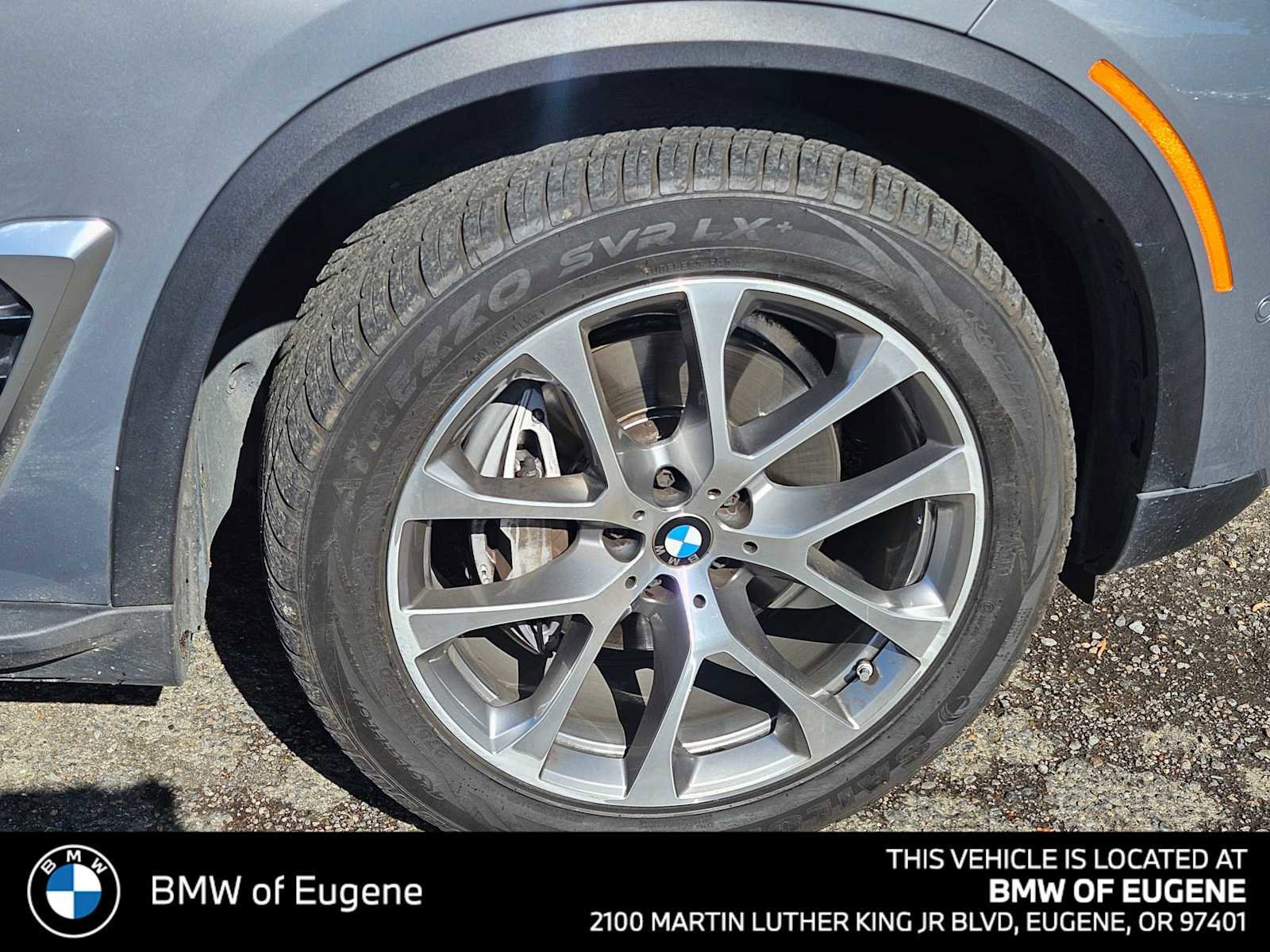 Used 2024 BMW X5 xDrive40i w/ Premium Package AWD/4WD image 9