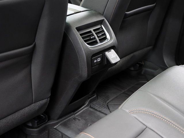 Used 2024 Chevrolet Blazer Premier w/ Safety Plus Package AWD/4WD image 13