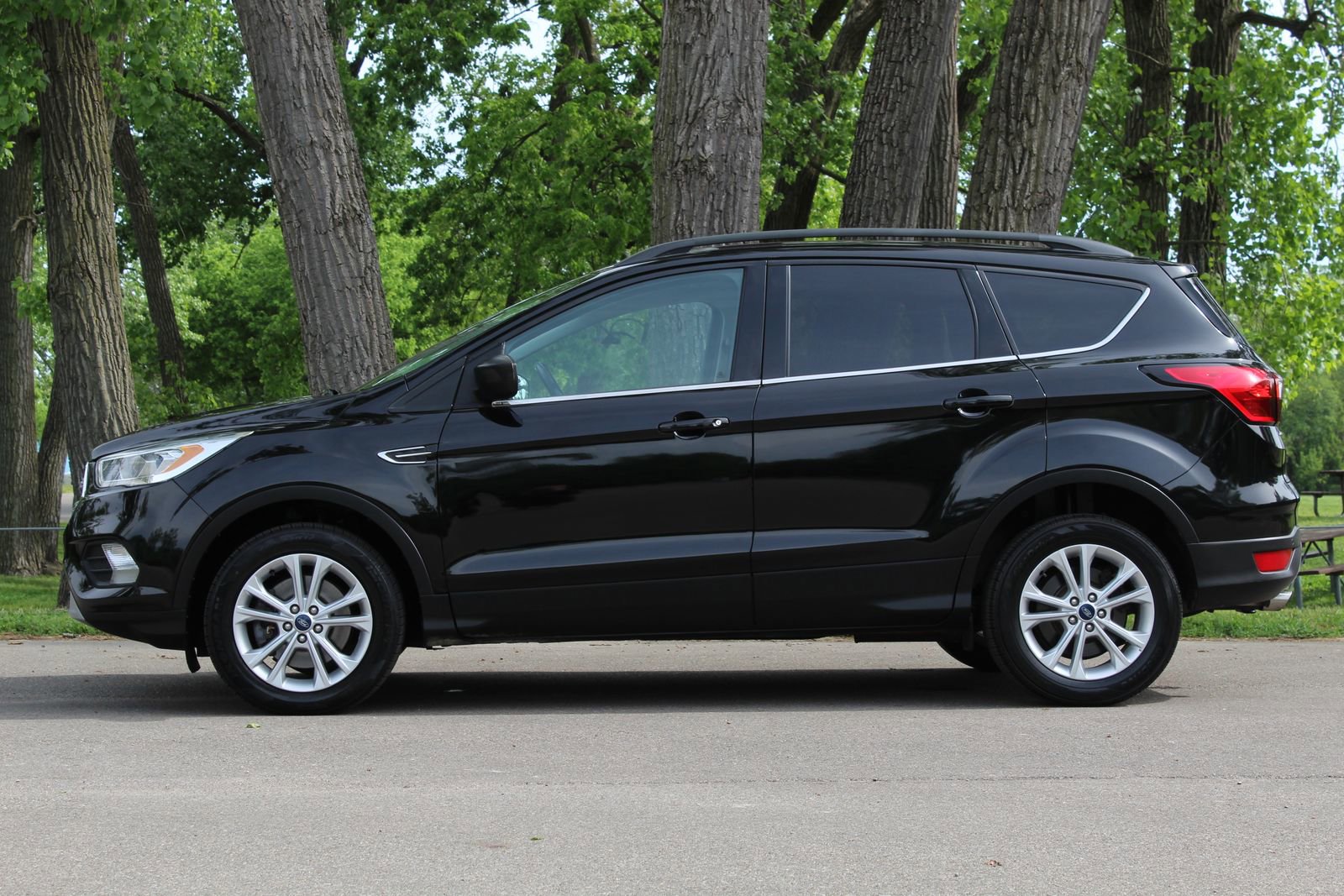 Used 2019 Ford Escape SEL AWD/4WD image 4