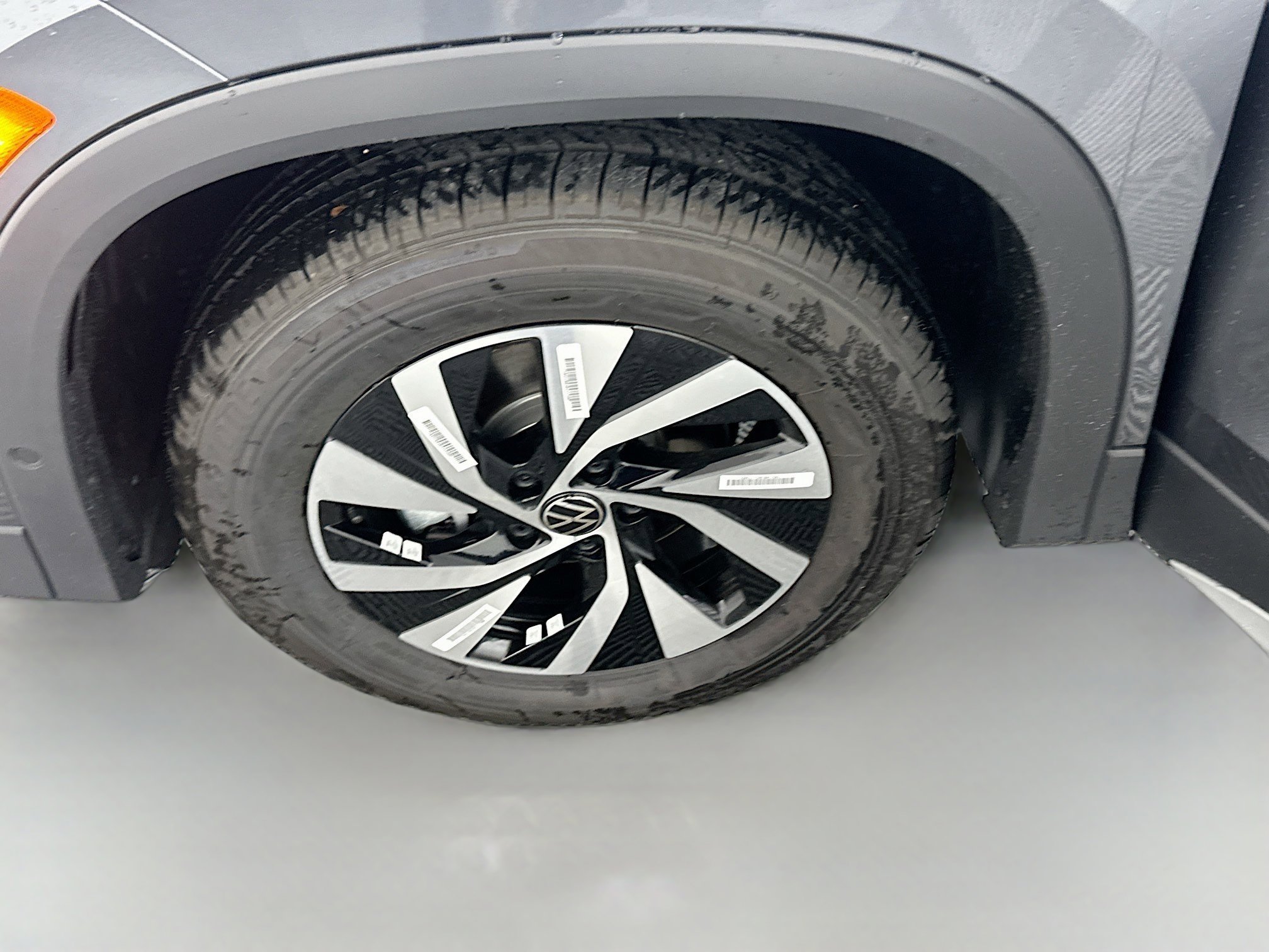 Certified 2025 Volkswagen Tiguan S FWD image 23
