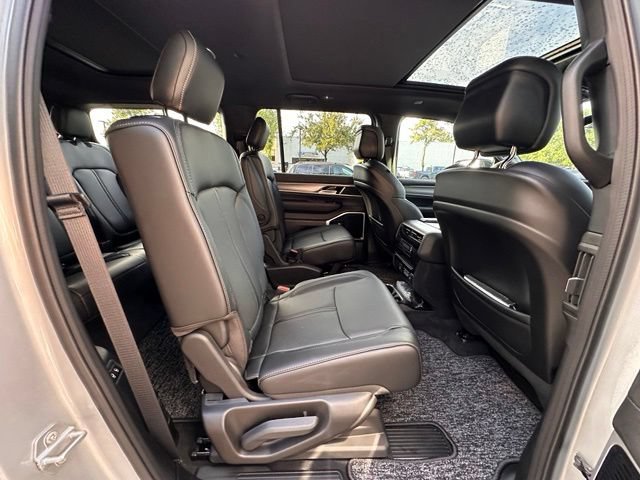 New 2026 Jeep Grand Wagoneer 4WD image 30