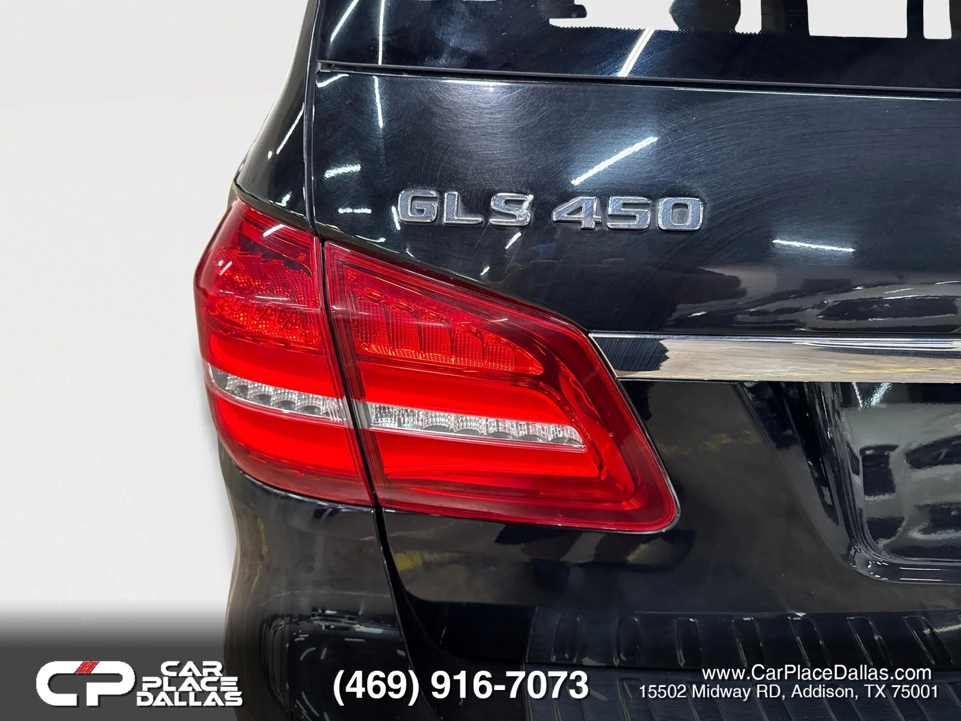 Used 2018 Mercedes-Benz GLS 450 4MATIC w/ Premium Package image 26