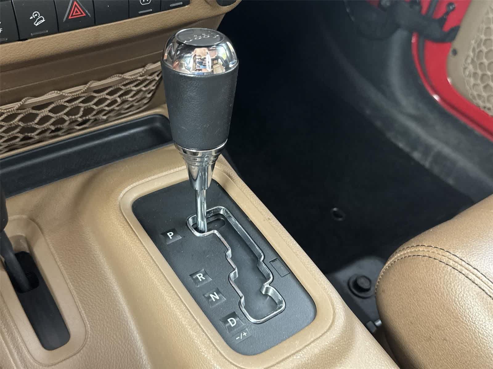 Used 2012 Jeep Wrangler Unlimited Sahara w/ Connectivity Group AWD/4WD image 25